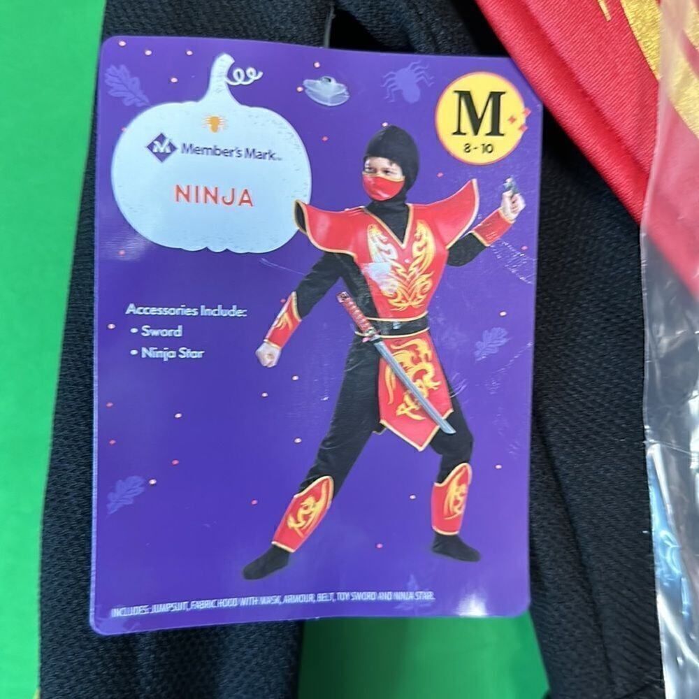 NWT Ninja Costume with Accessories Size 8-10.  Dress up Cosplay